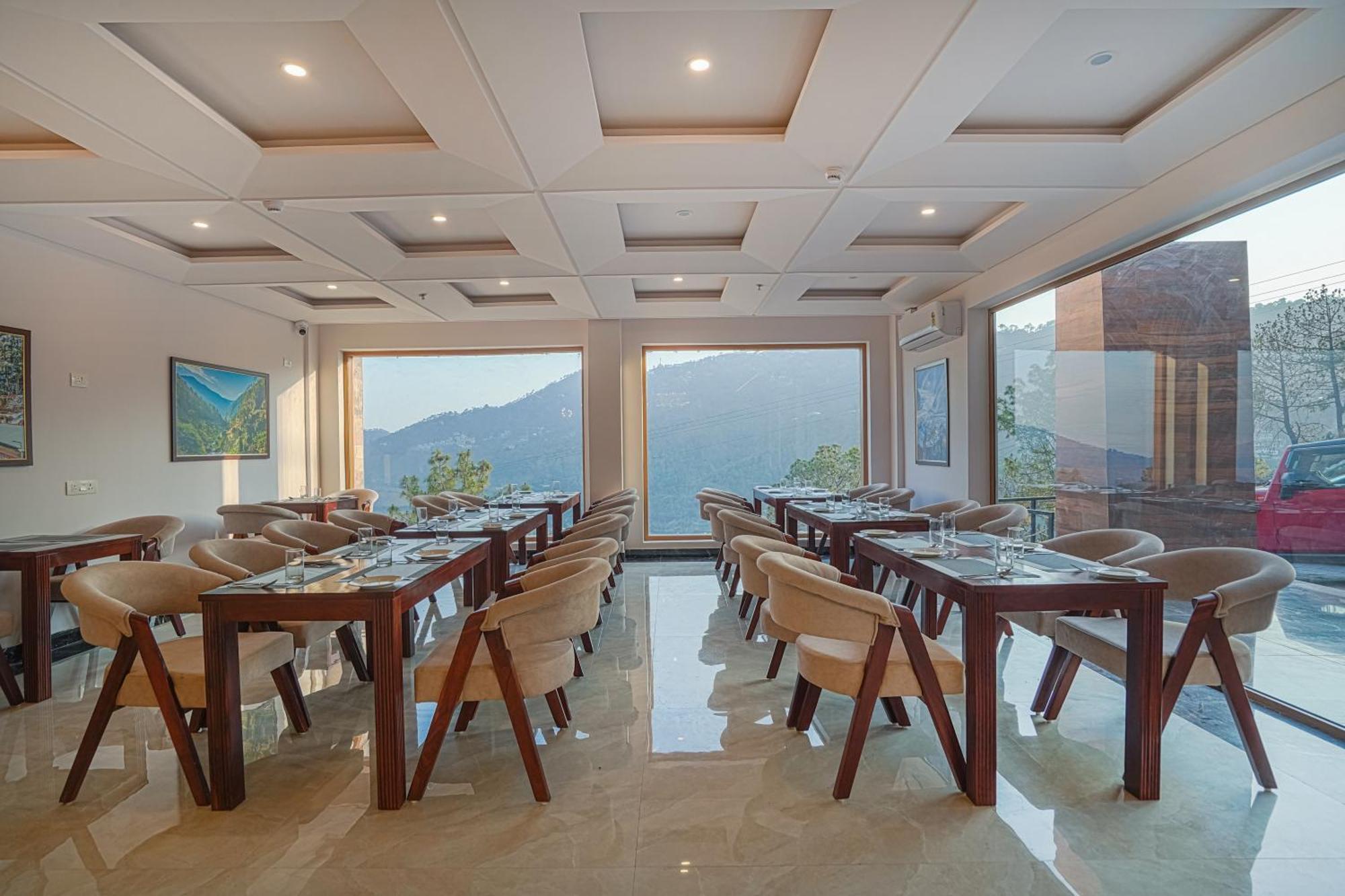 The Sanawar Heights I Kasauli I New Property Esterno foto